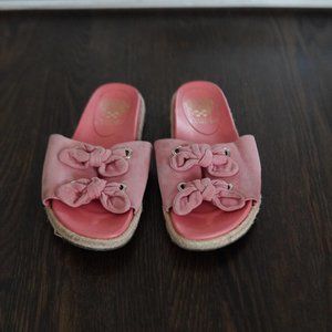 VINCE CAMUTO SUEDE FLAT SANDALS